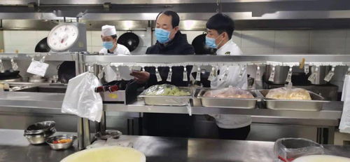 赤峰市市場監(jiān)管局 多措并舉筑牢“兩會”期間餐飲服務(wù)與特種設(shè)備安全防線
